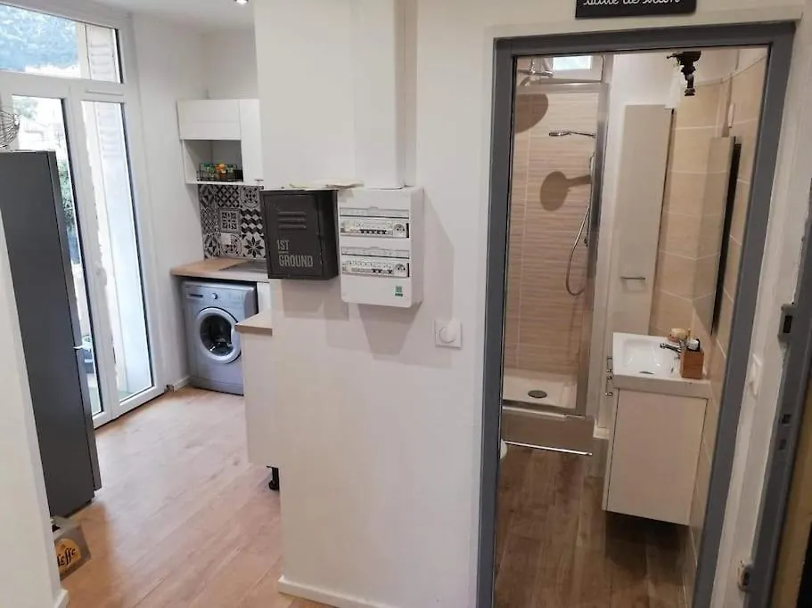 Апартаменты Le Castel St Roch Тулон